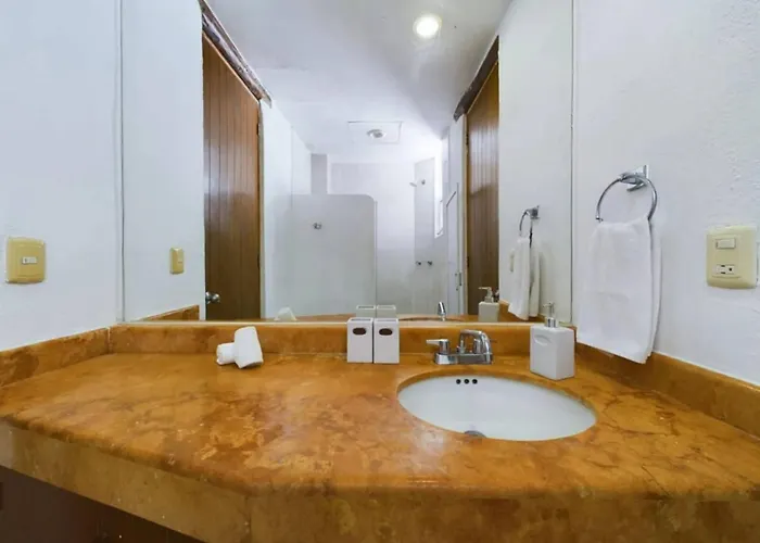 Chic 1br With Pool Parking Close To Ado *